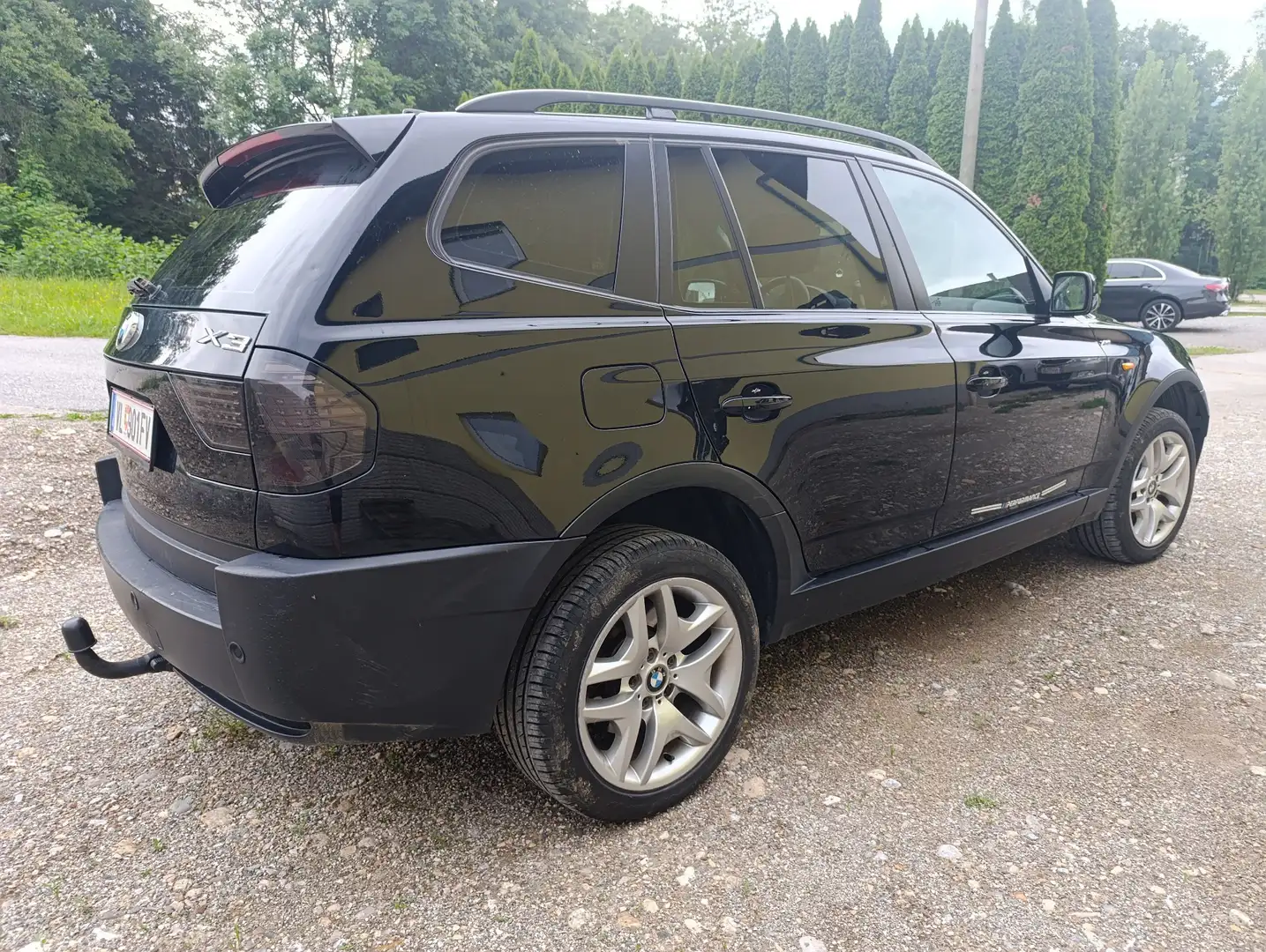 BMW X3 3.0d Schwarz - 2