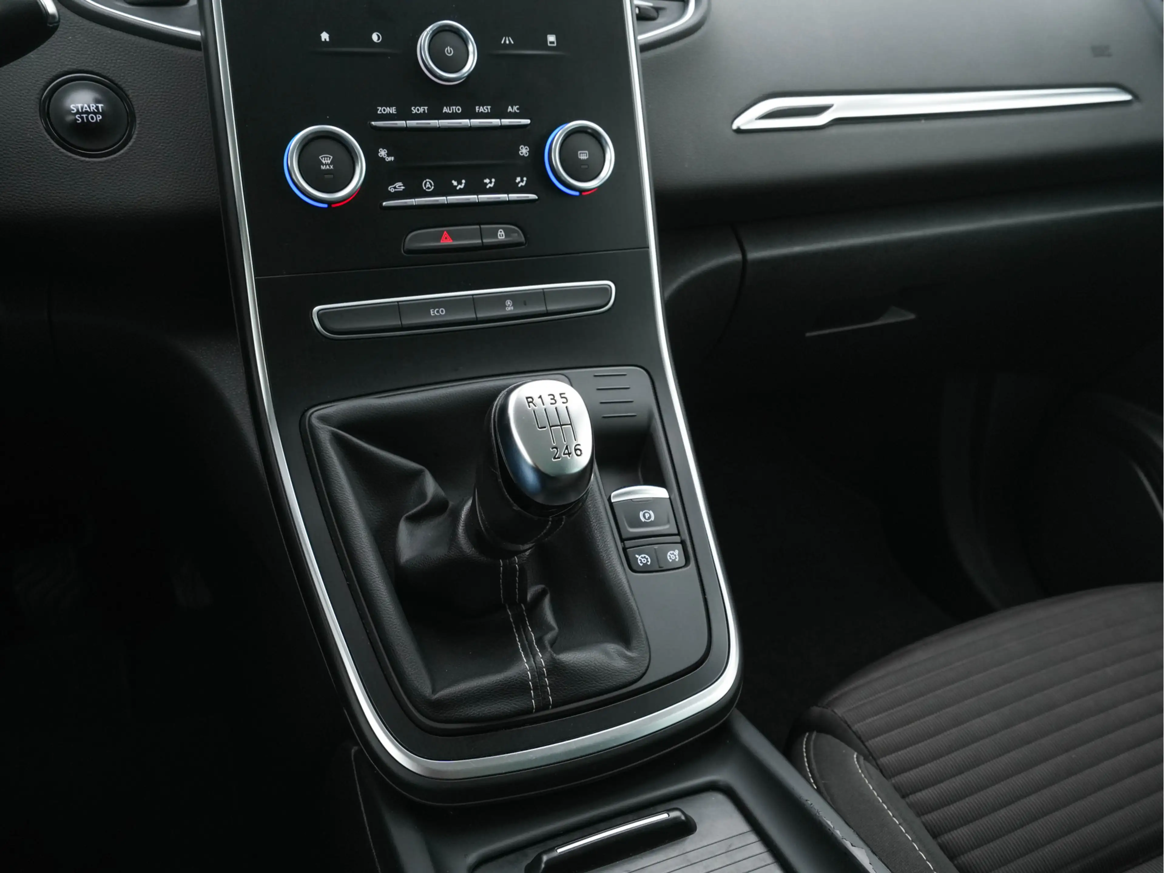 Renault Grand Scenic 1.3 TCe Business Zen [ 7-Pers. ] (INCL-BTW) *NAVI- — photo 13