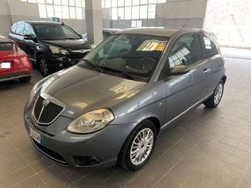 Ypsilon 1.2 8v Argento 60 CV