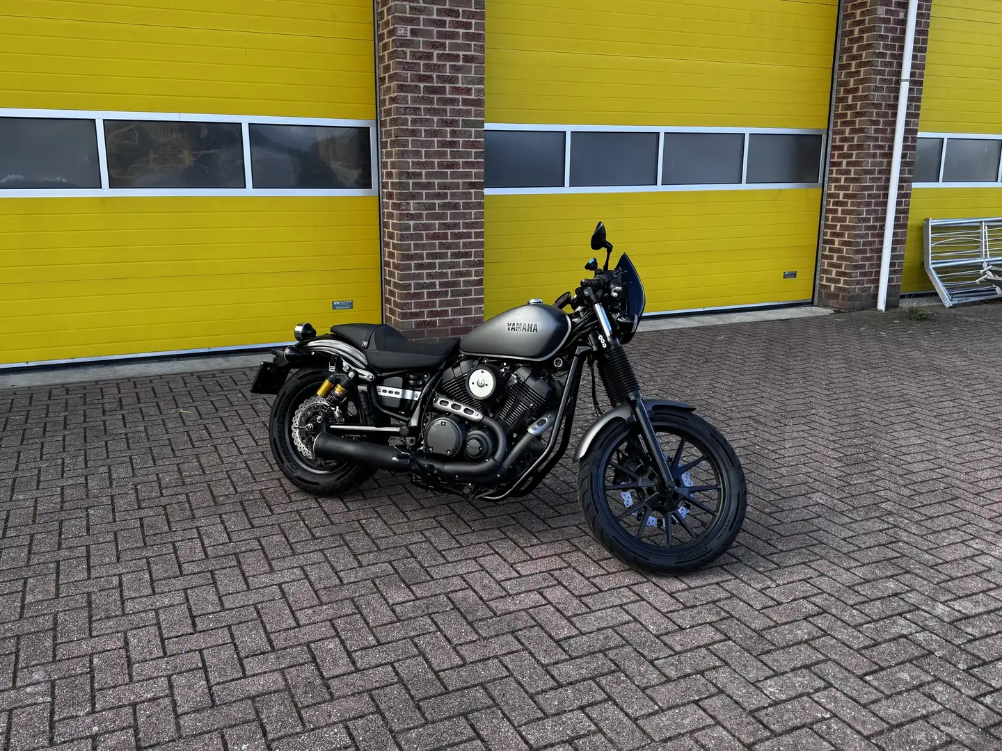 Yamaha XV 950 Gris - 1