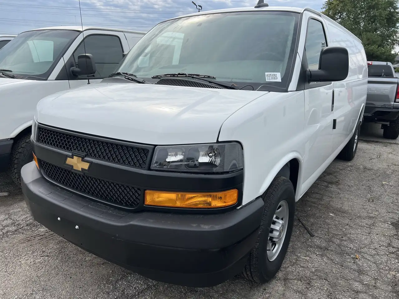 2025 Chevrolet Express 2500