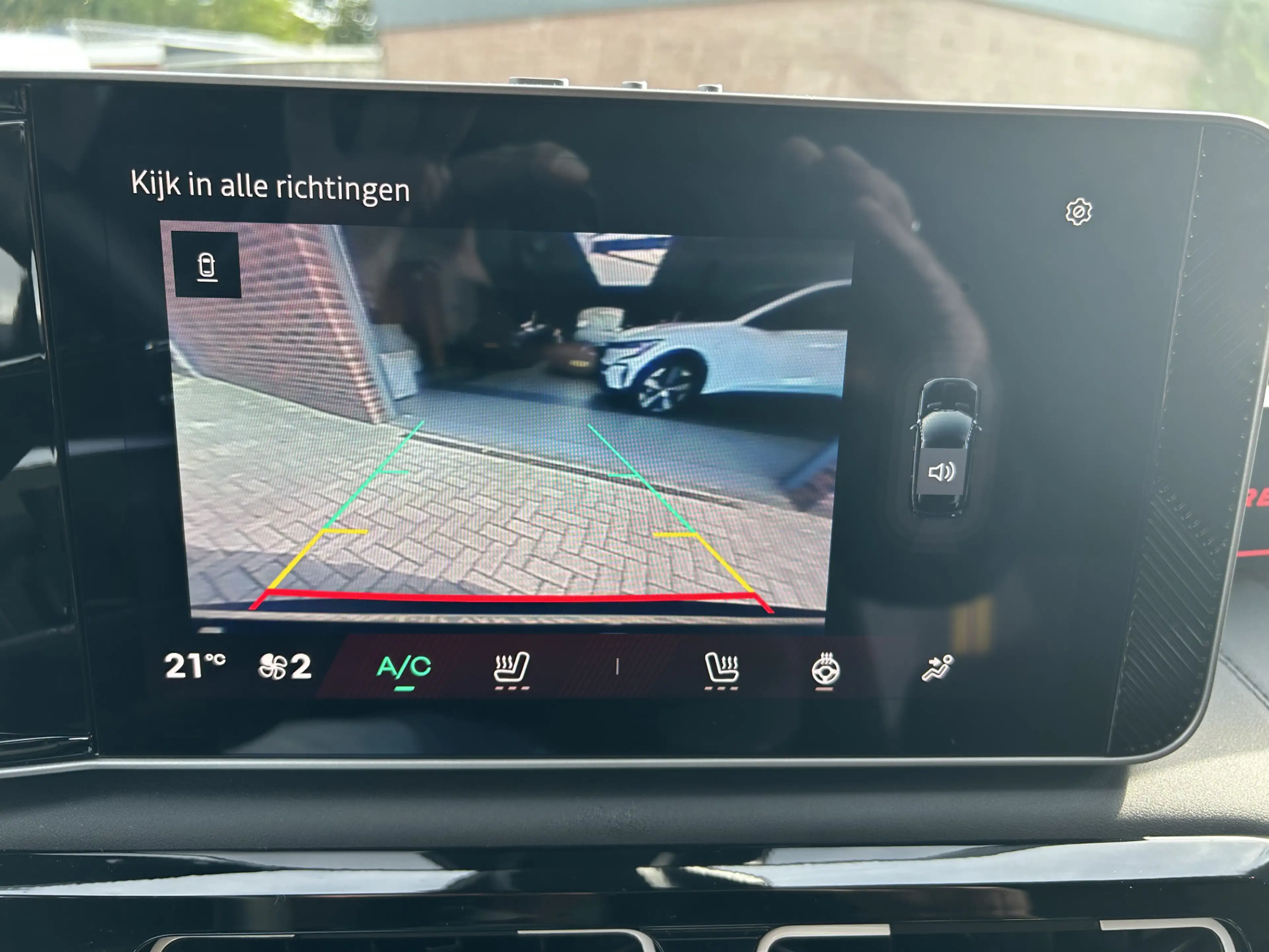 Renault R 4 comfort range iconic 52 kWh — photo 17