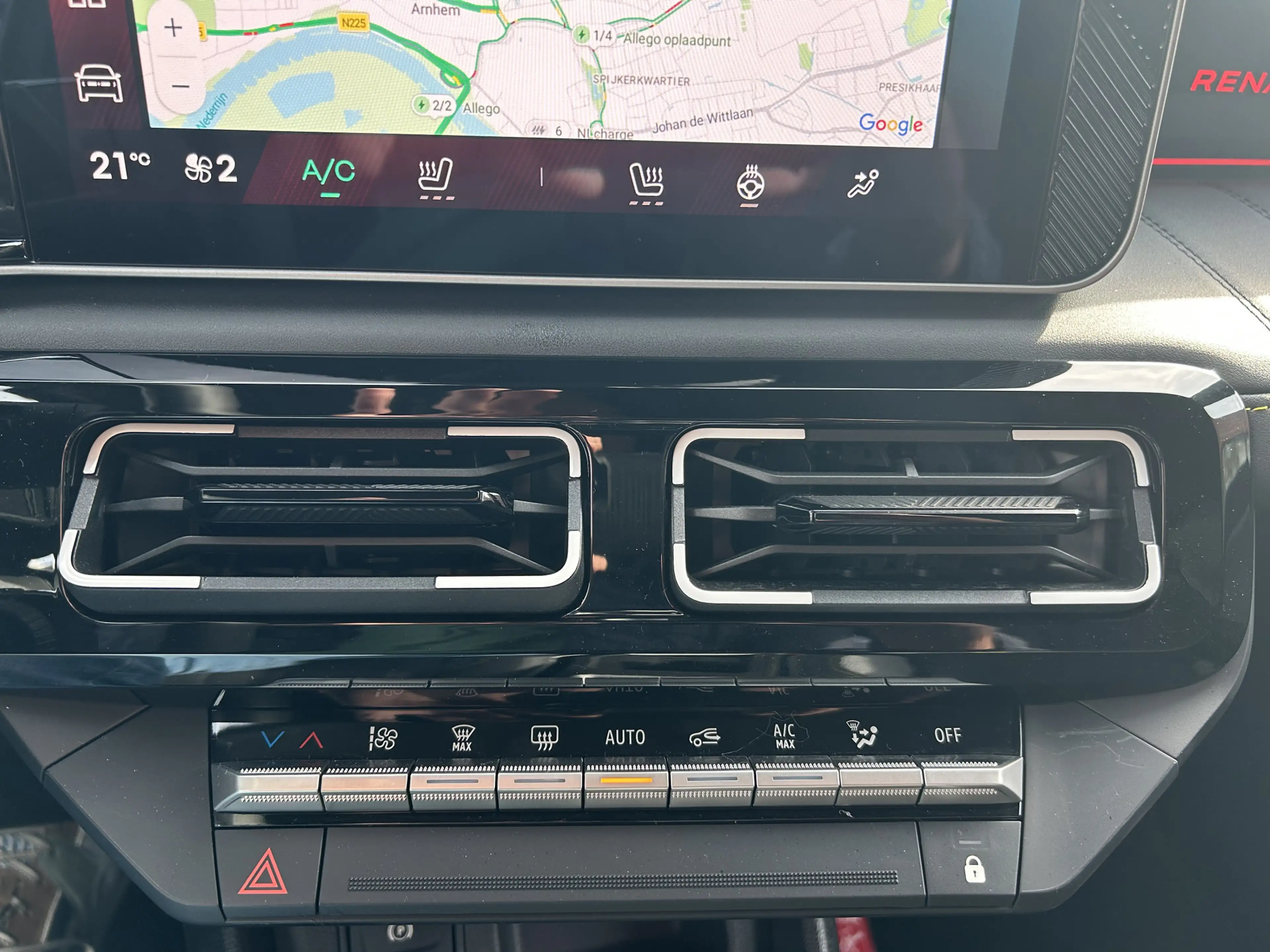 Renault R 4 comfort range iconic 52 kWh — photo 18