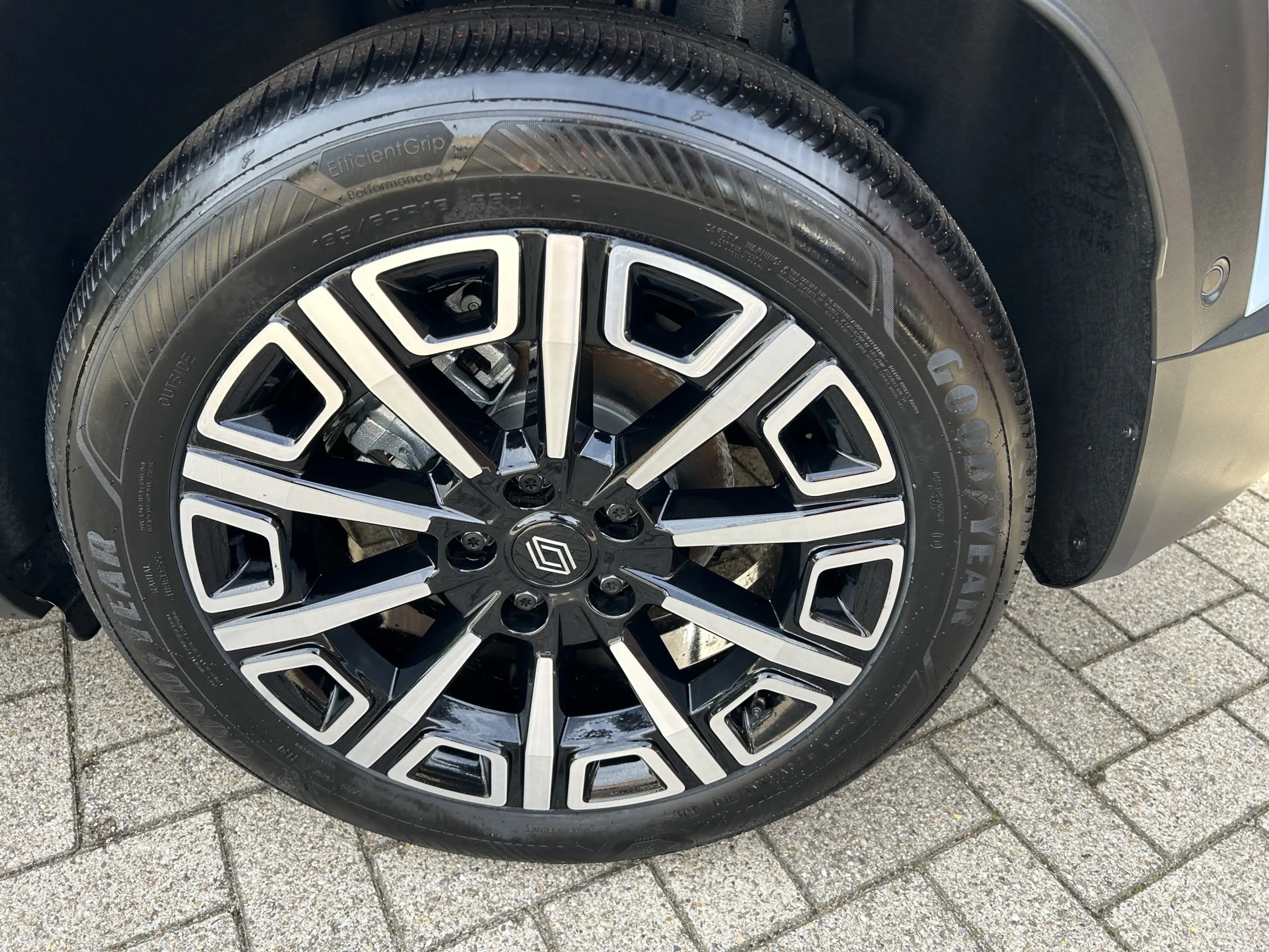 Renault R 4 comfort range iconic 52 kWh — photo 10