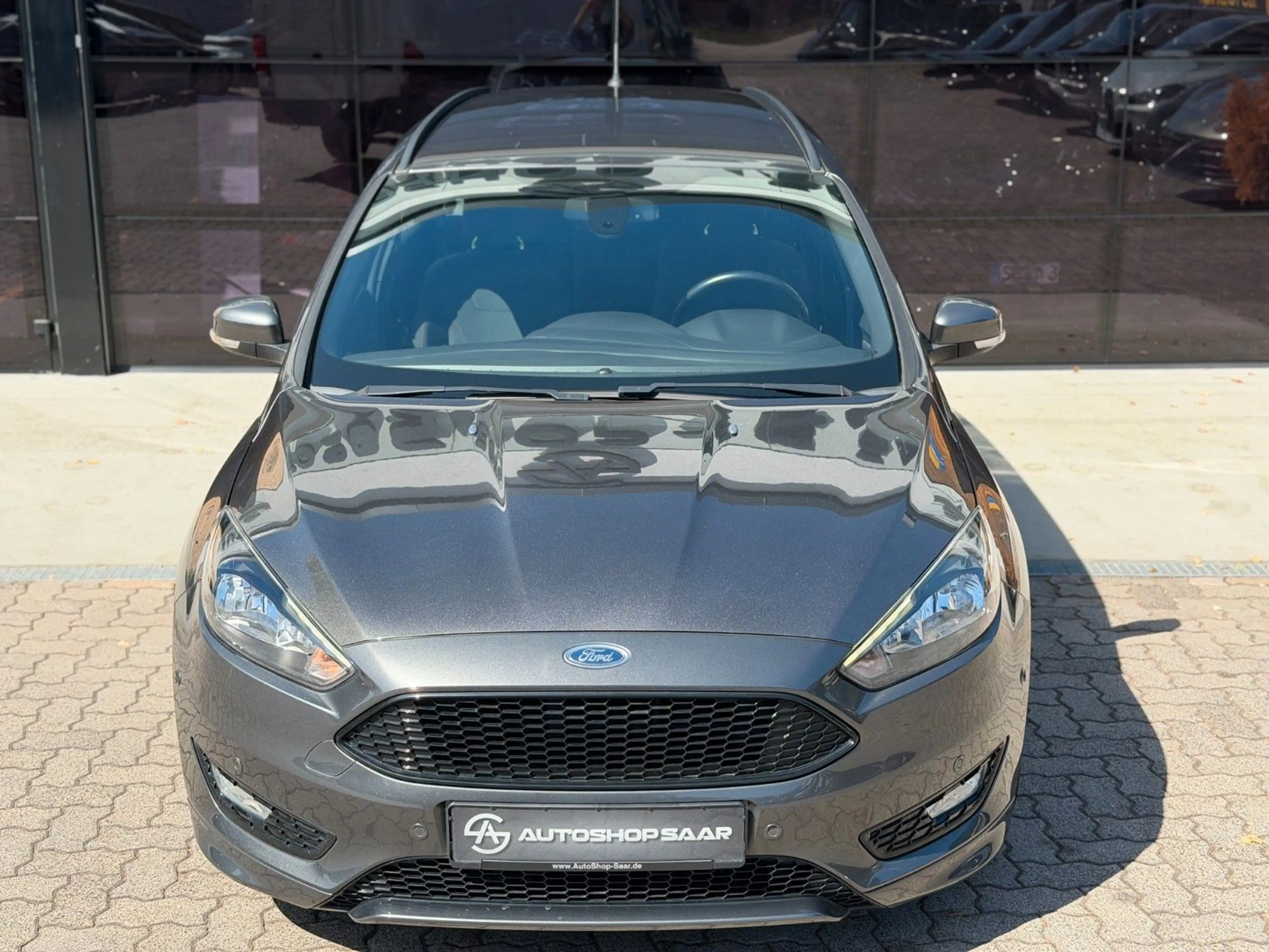 Ford Focus Turnier ST-Line Winterpaket/PDC — photo 4
