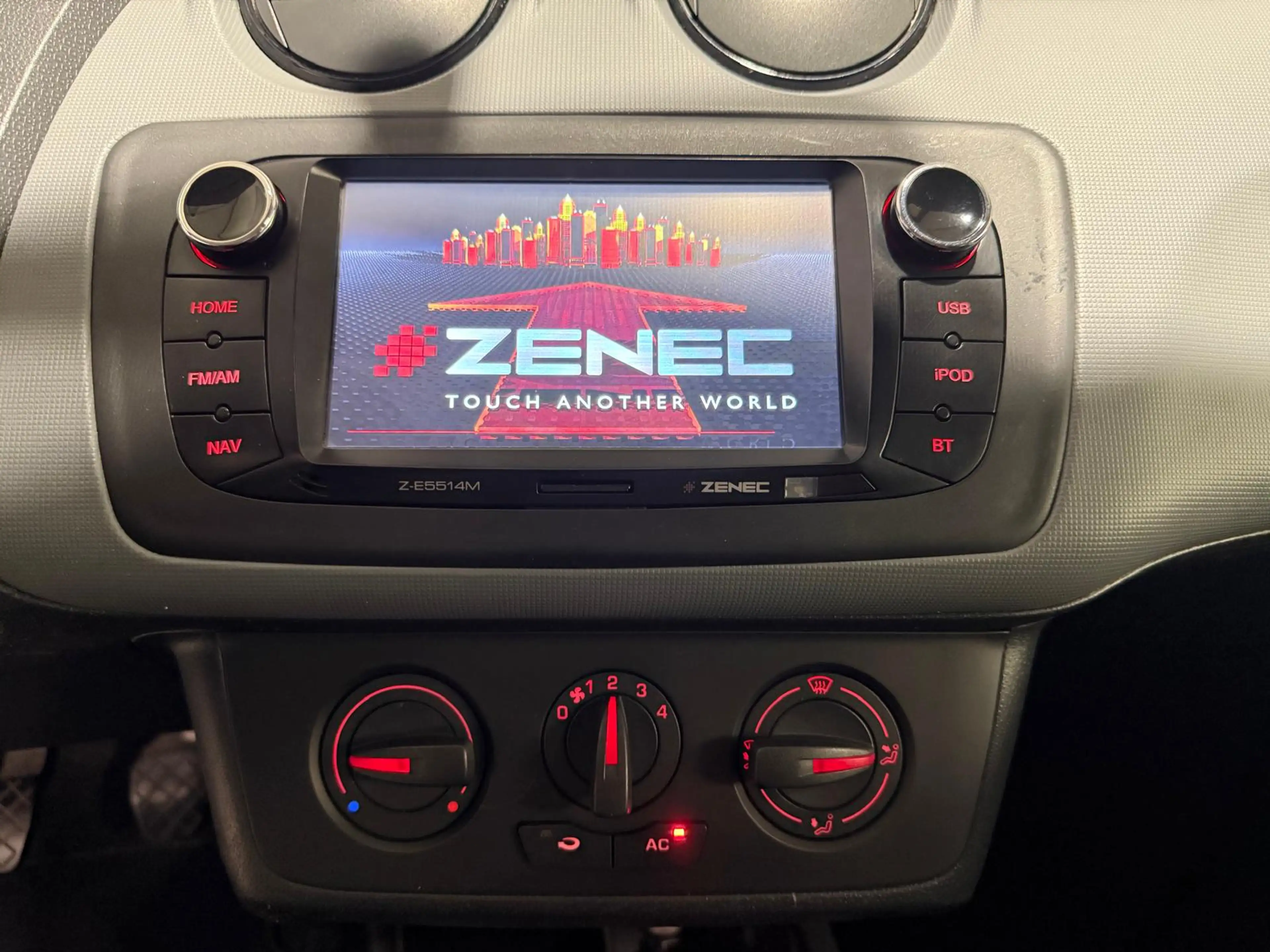 SEAT Ibiza ST 1.2 TSI STYLE // NIEUWE DISTR. KETTING // NAVI — photo 11