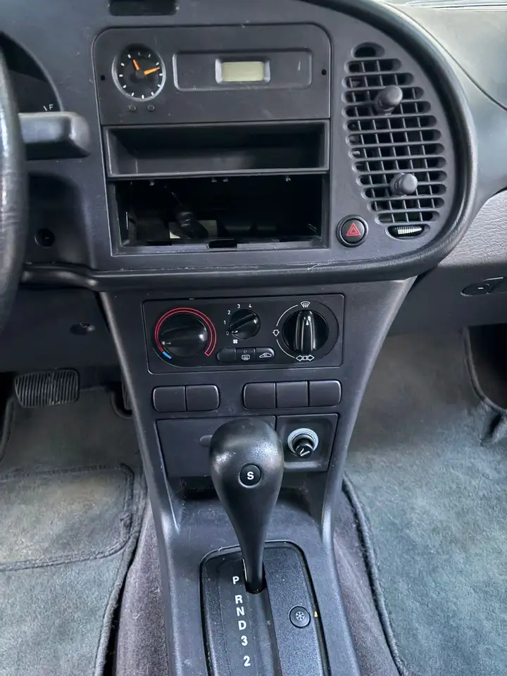 Saab 900 2.0i, foto 5