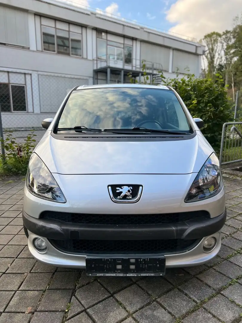 Peugeot 1007 Premium Silber - 2