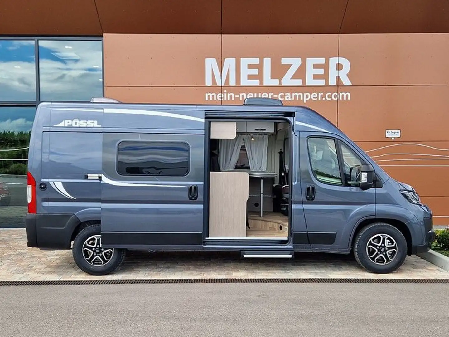 Pössl 2Win R Plus Automat, Markise, Solar, Kamera, ACC Grau - 2