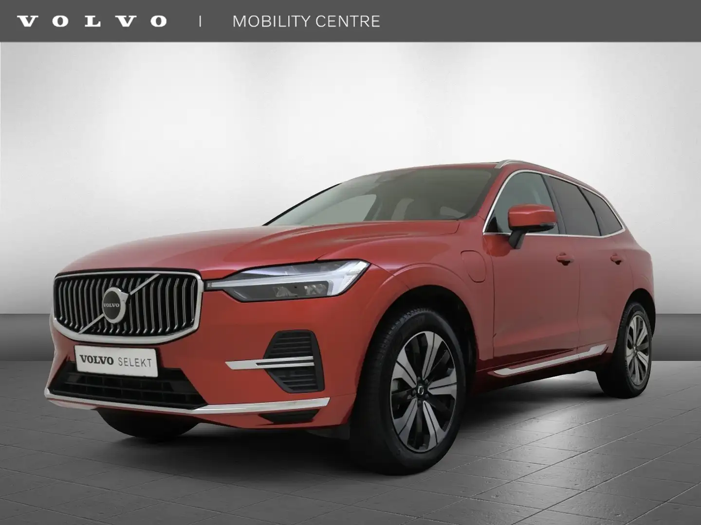 Volvo XC60 T6 AWD Plus Bright | Trekhaak | Panoramadak | Stoe Rood - 1