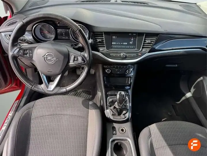 Opel Astra 2021, foto 11