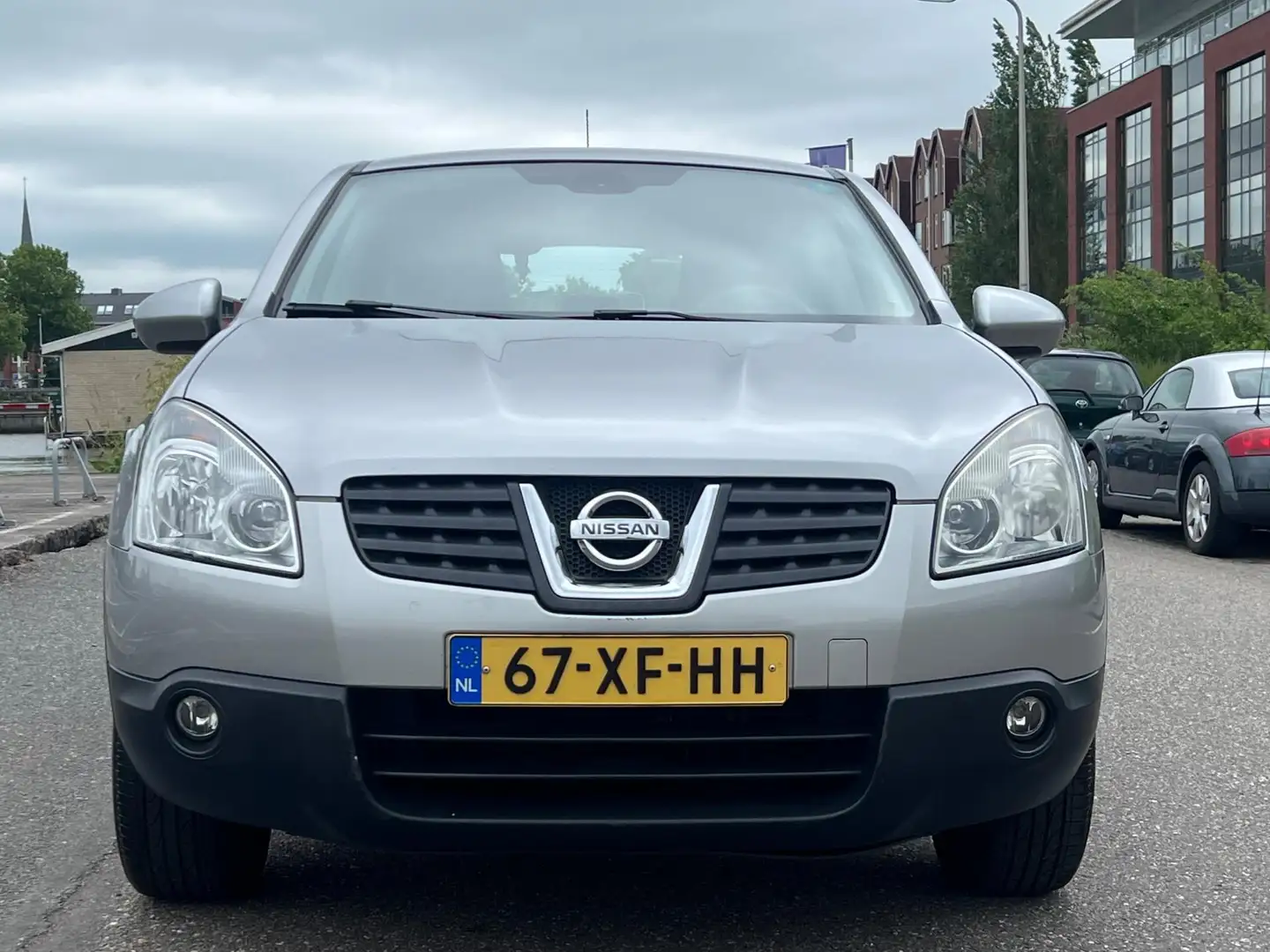 Nissan Qashqai 2.0 Acenta AUTOMAAT CLIMA CRUISE NAP Gris - 2