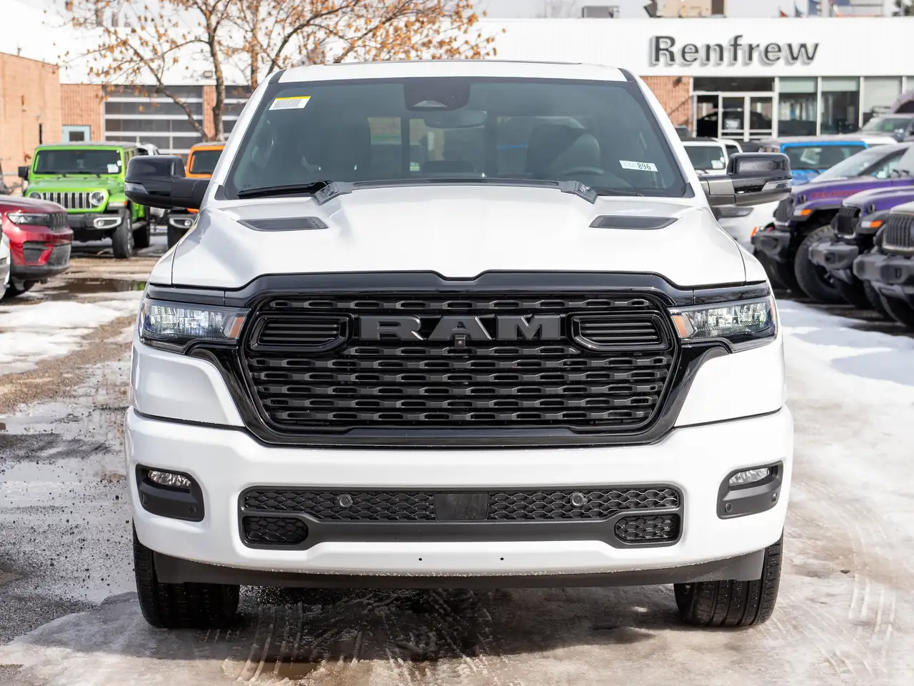 RAM 1500 снимка RAM 1500