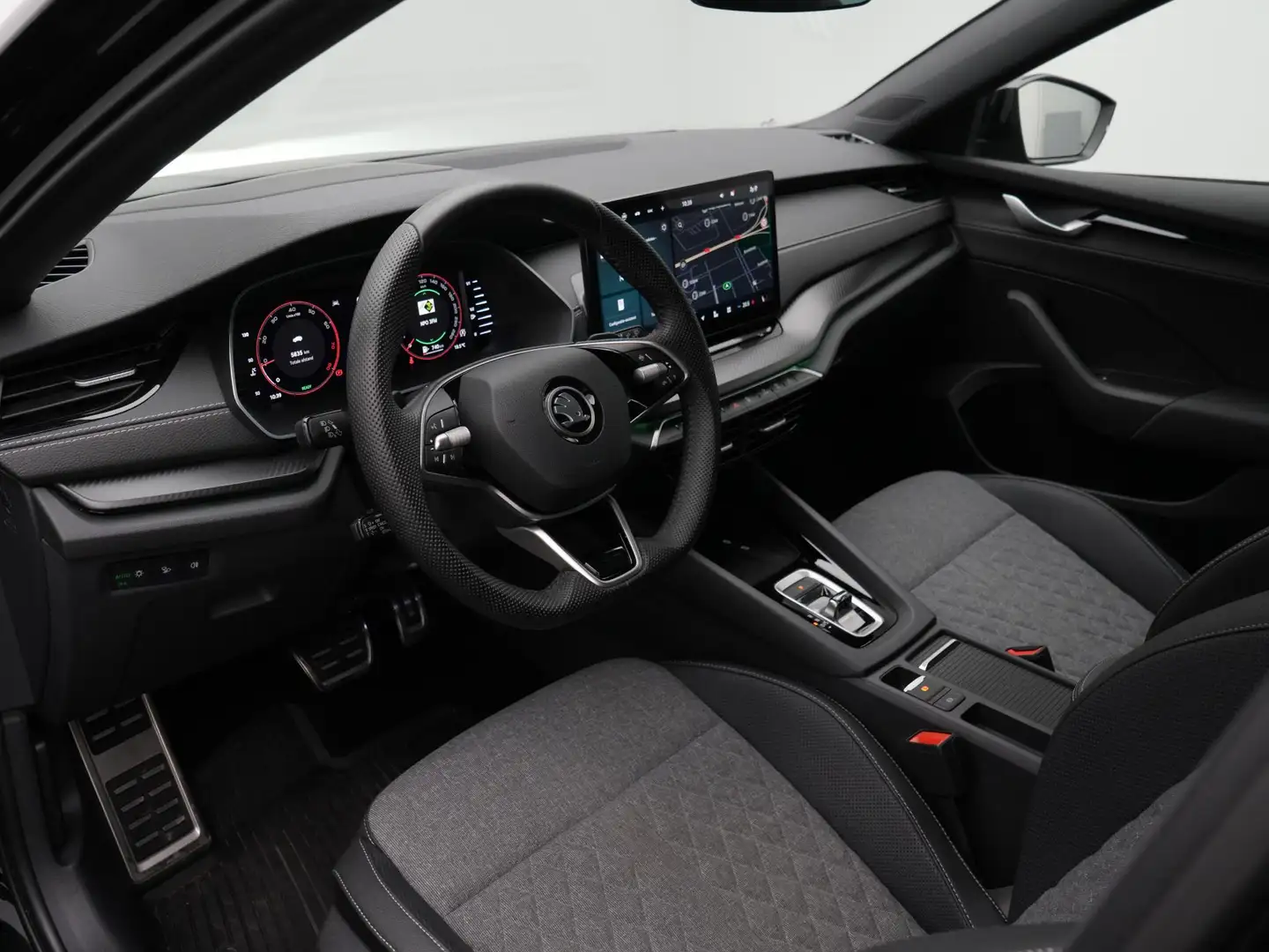 Skoda Octavia Combi 1.5 TSI 150 pk DSG MHEV Sportline Business | Noir - 2