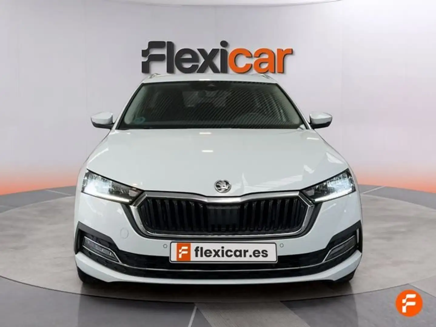 Skoda Octavia Combi 2.0TDI Sportline DSG7 110kW Blanco - 2