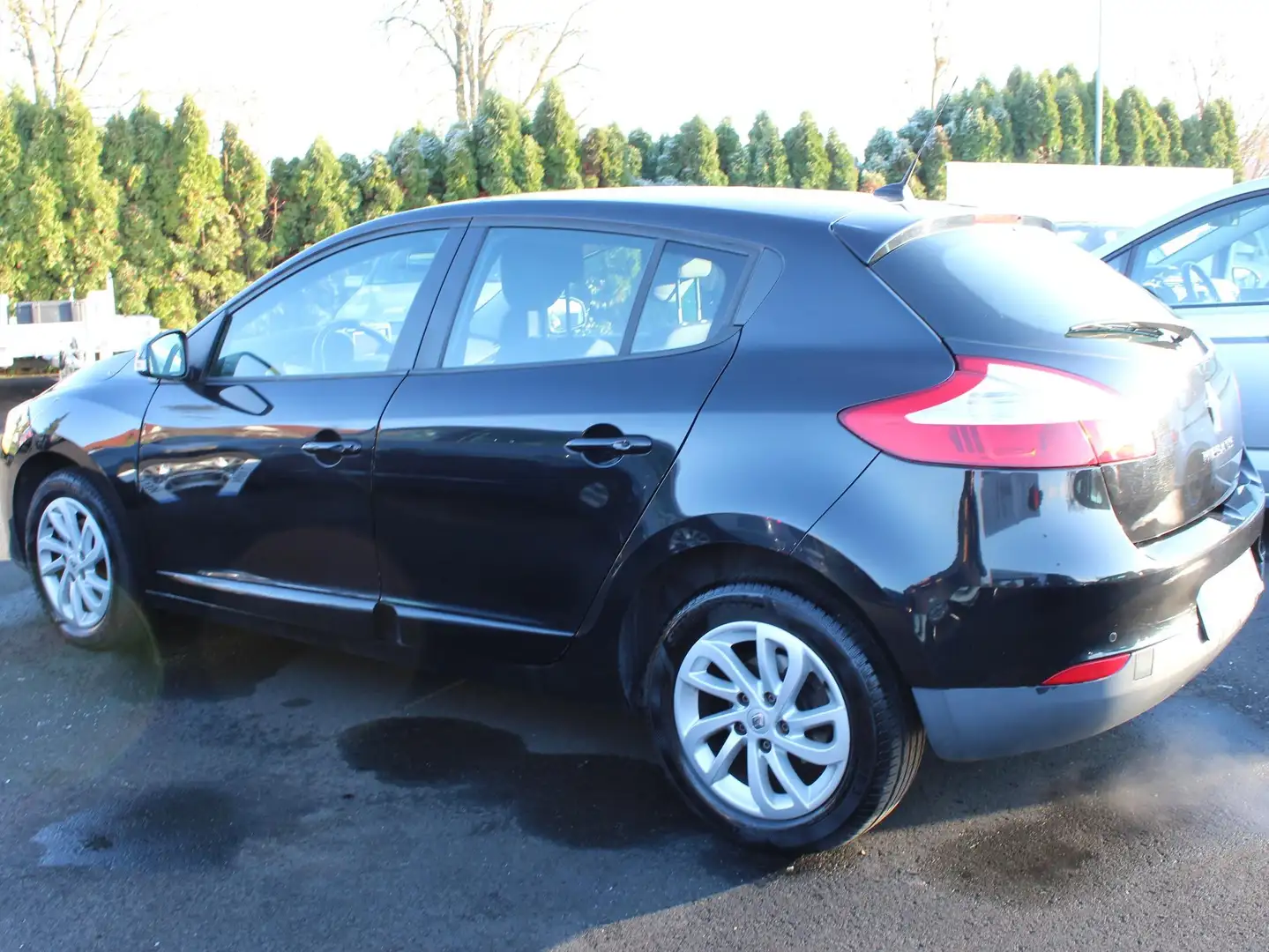 Renault Megane Paris, HU+AU+INSP. NEU, viele Extras,8fach bereift Noir - 2