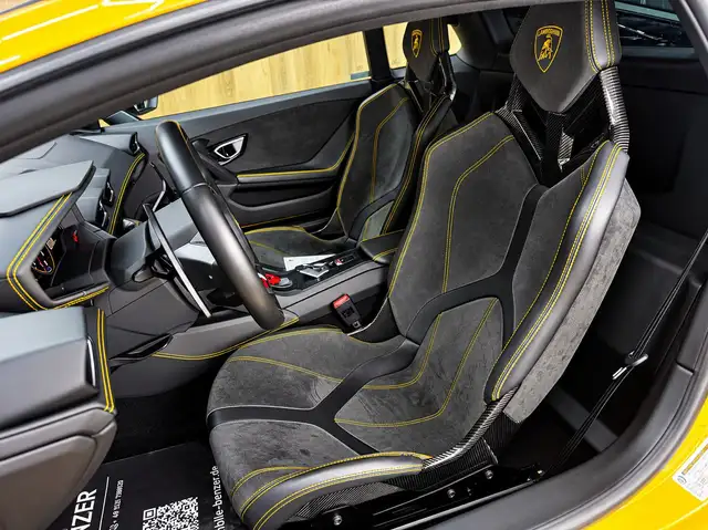 Lamborghini Huracan view 15