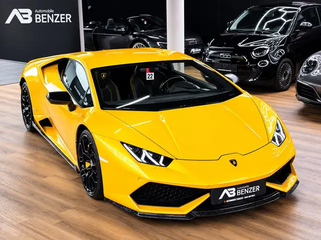 Lamborghini Huracan view 7