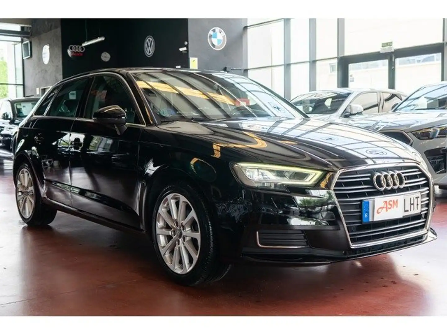 Audi A3 Sportback 30 g-tron Design S tronic 96kW Negro - 2