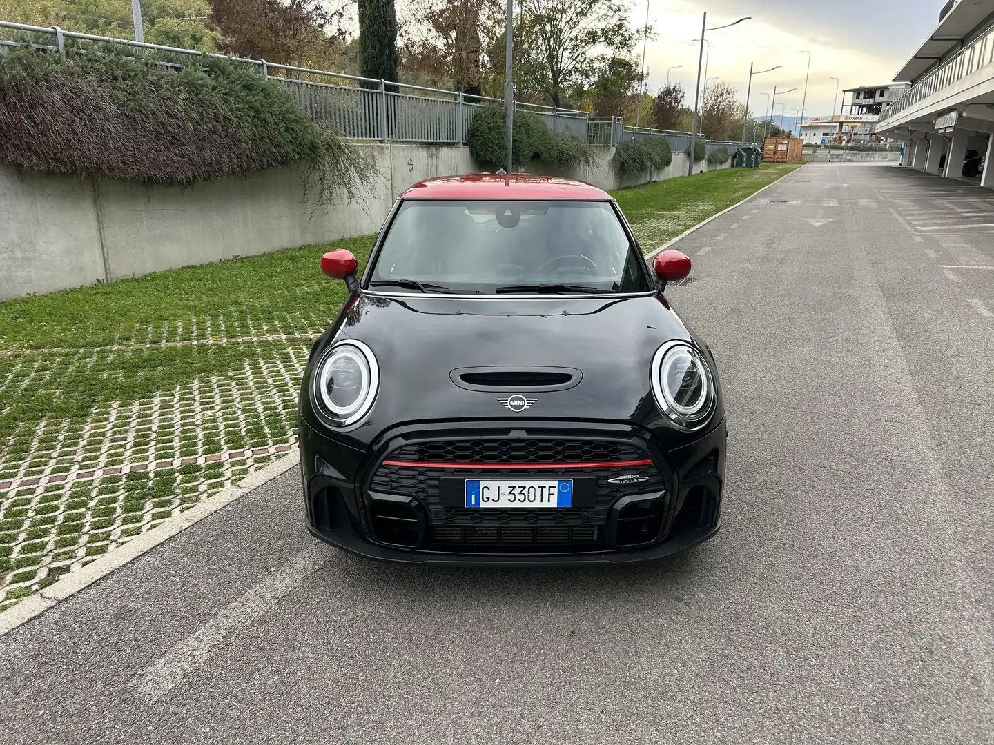 MINI John Cooper Works 3p 2.0 JCW auto - 2