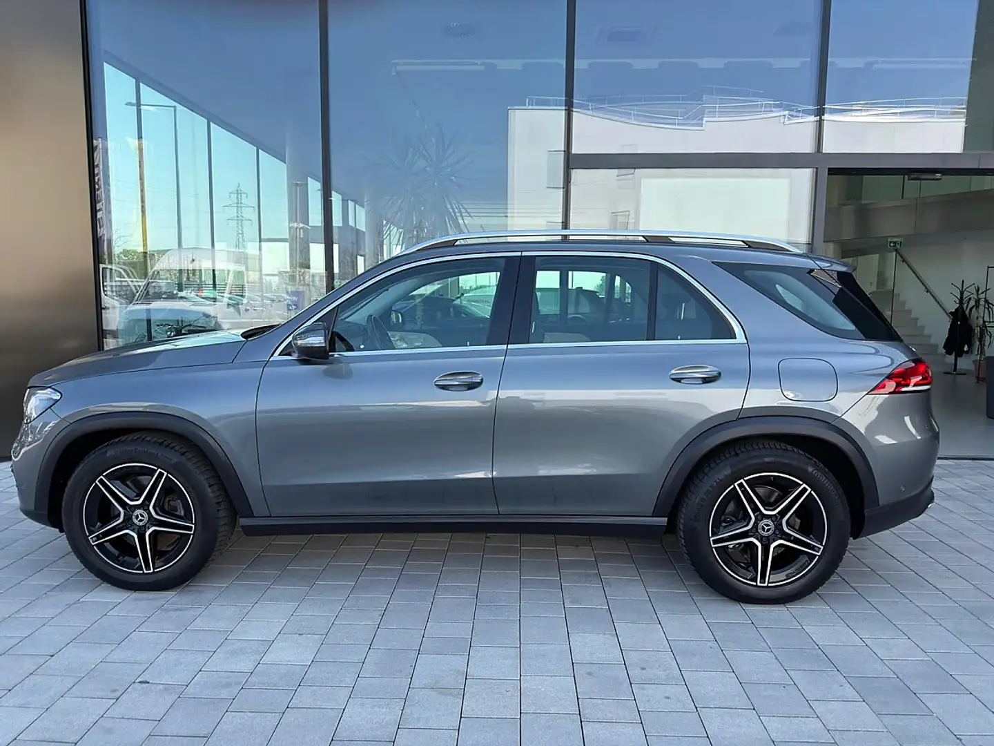 Mercedes-Benz GLE 350 de PHEV 4Matic Aut. *AMBIENTE* BURMESTER* CARPL... Grau - 2