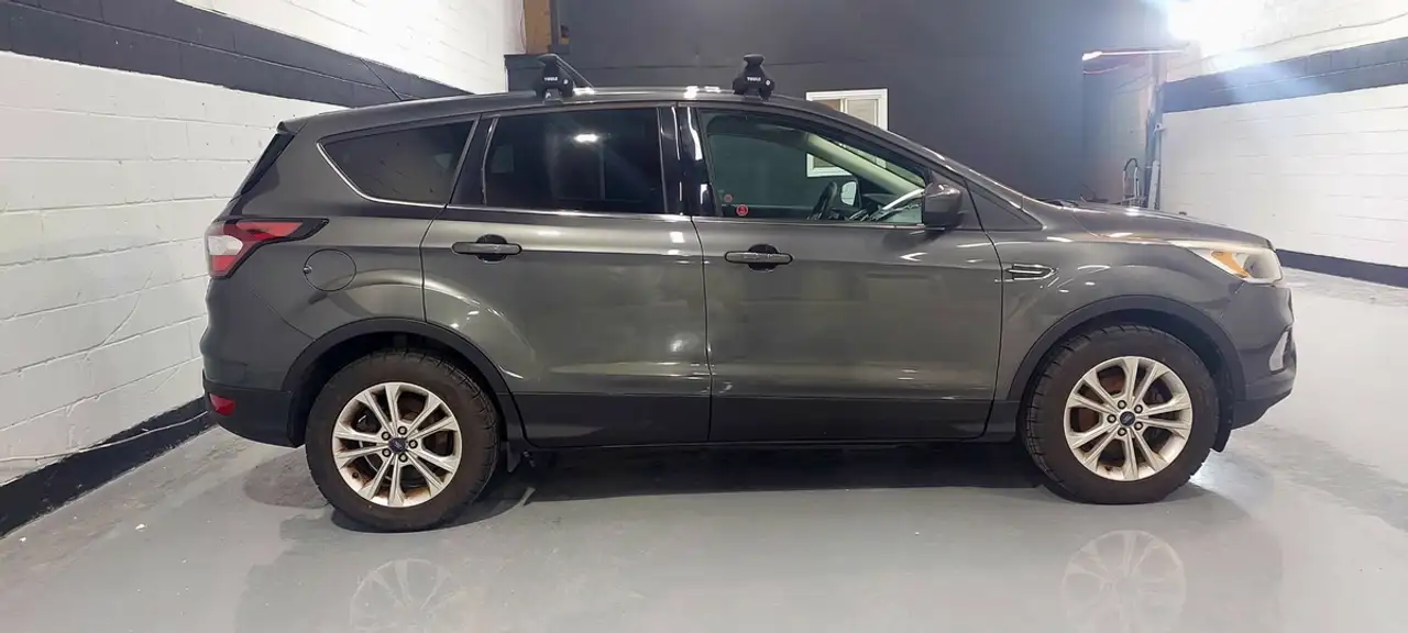 Ford Escape photo Ford Escape