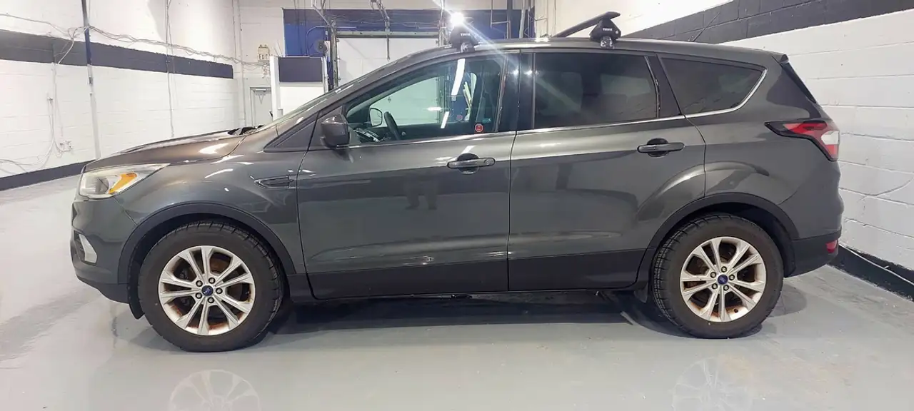 Ford Escape photo Ford Escape