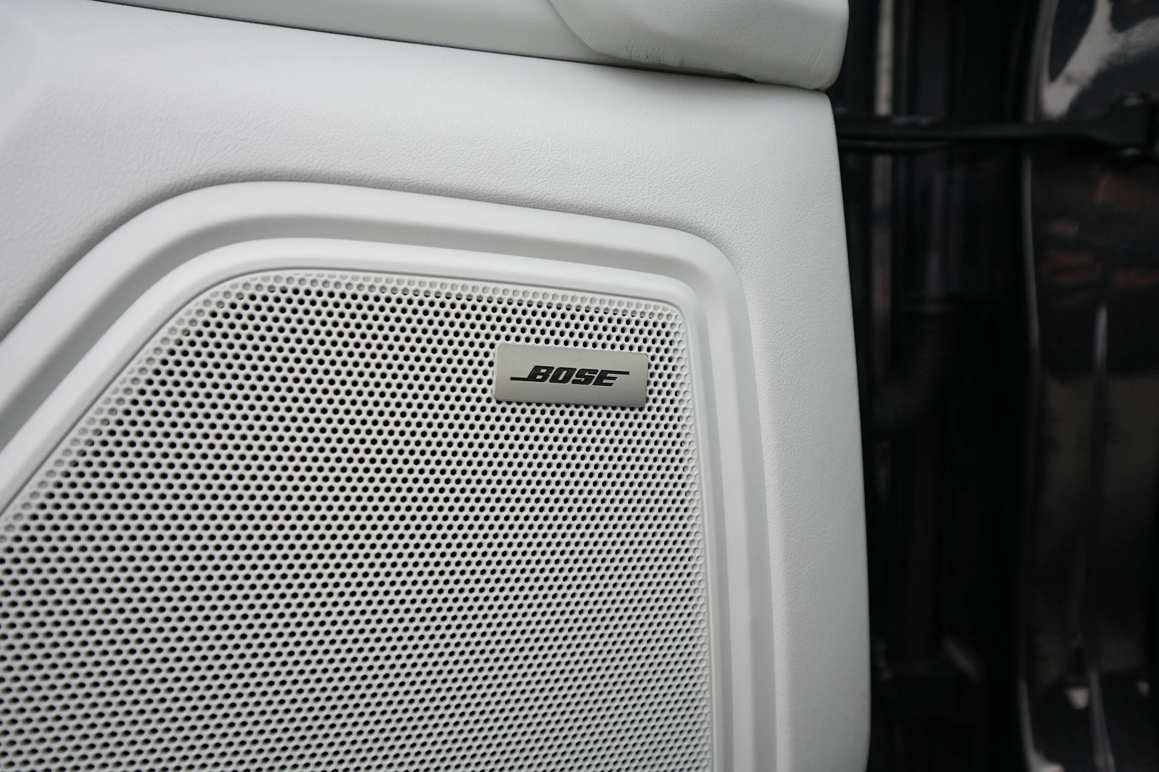 Porsche Macan MACAN LEDER KREIDE-ACC-LUFTF.-PANO-SPORTABGAS.-VOLL — photo 30