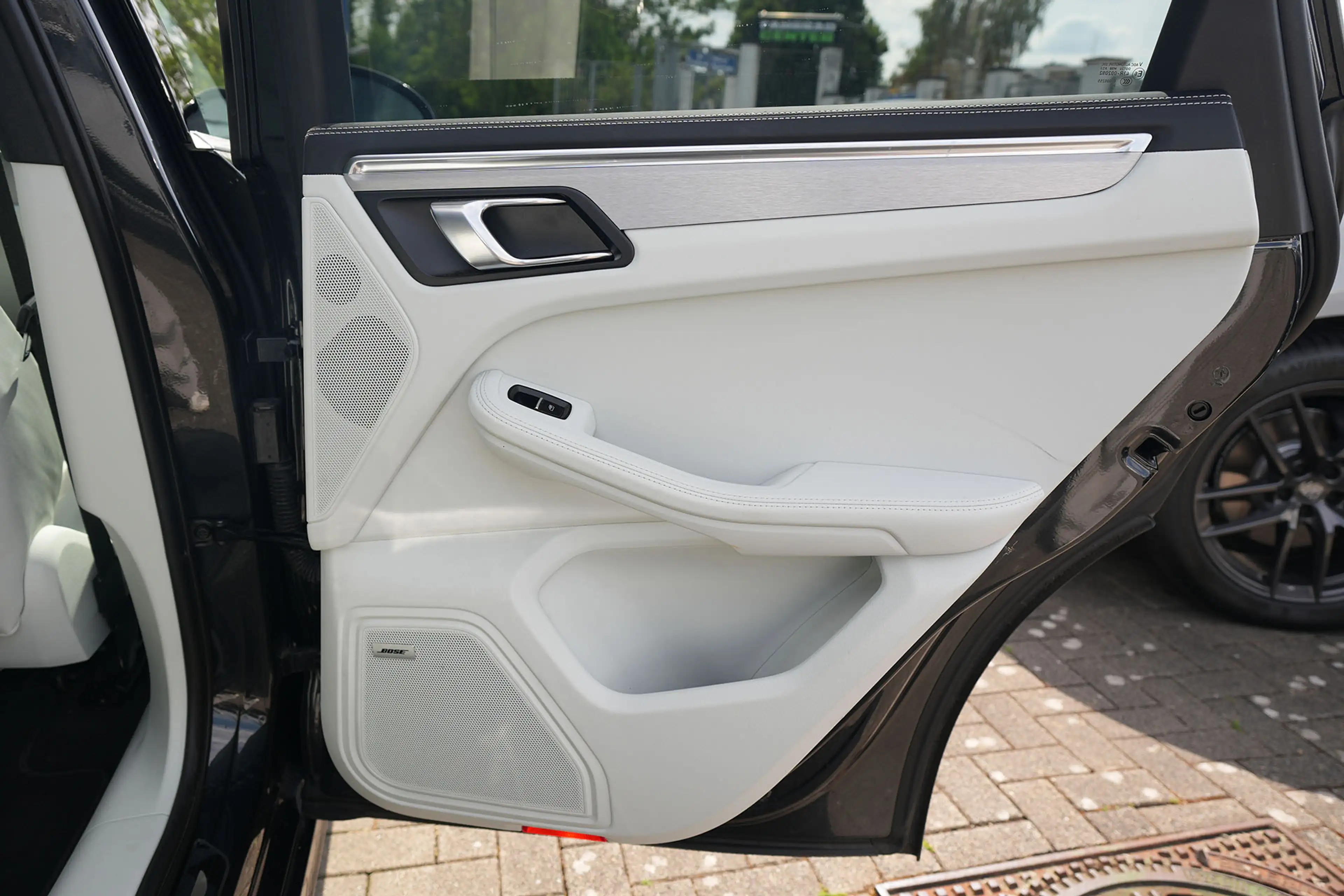 Porsche Macan MACAN LEDER KREIDE-ACC-LUFTF.-PANO-SPORTABGAS.-VOLL — photo 45