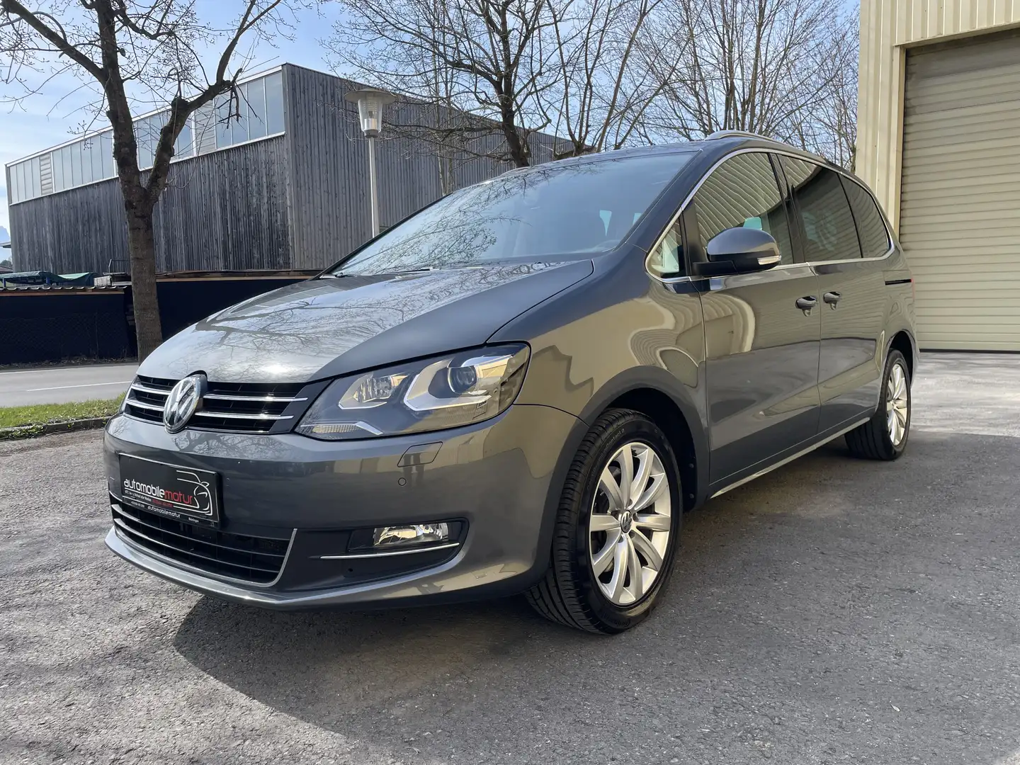 Volkswagen Sharan Karat BMT 2,0 TDI DSG 1.Besitz Grau - 1