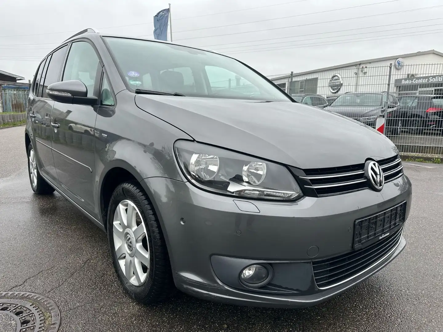Volkswagen Touran Cup Grau - 2