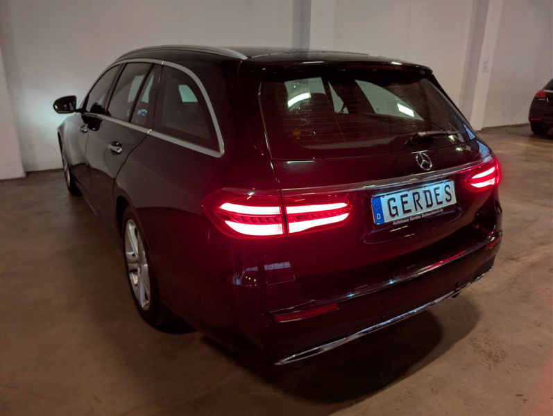 Mercedes-Benz E 350 E -Klasse T-Modell E 350 d — photo 11