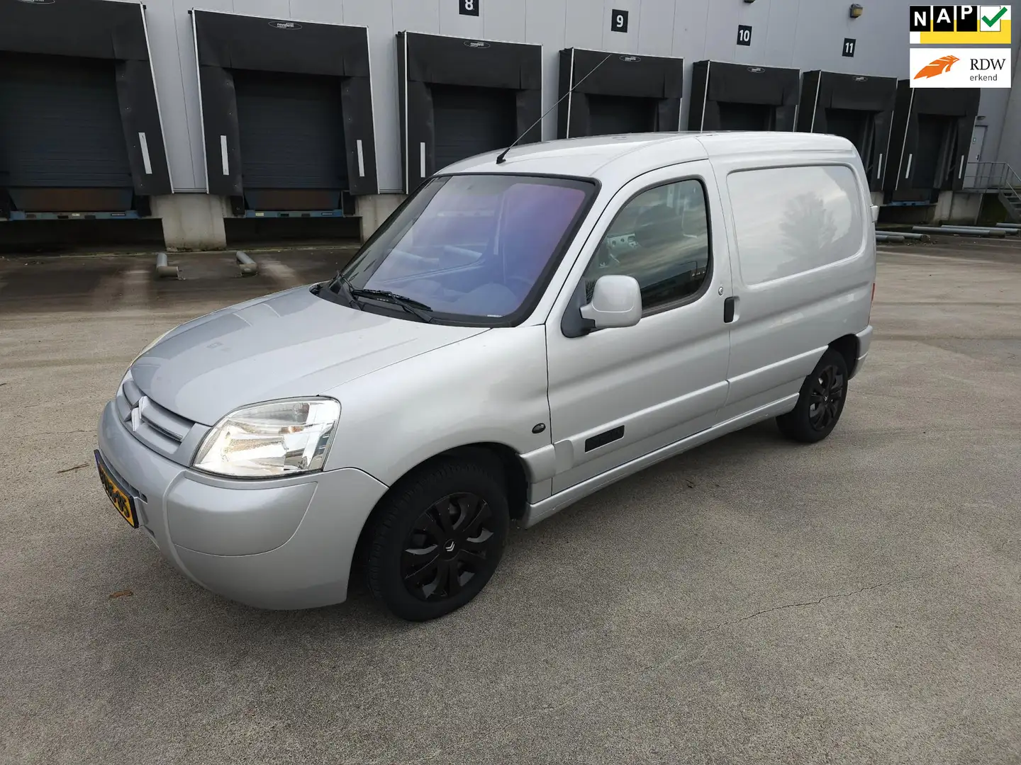 Citroen Berlingo 1.6 HDI 600 First / Airco / Schuifdeur / Cr. contr Zilver - 1