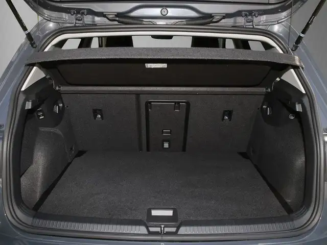 Volkswagen Golf view 8