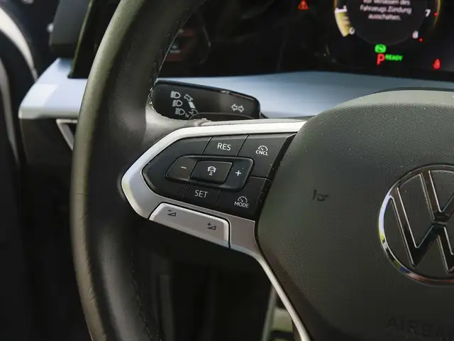 Volkswagen Golf view 18