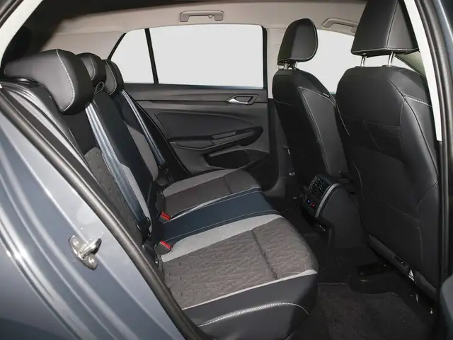 Volkswagen Golf view 12