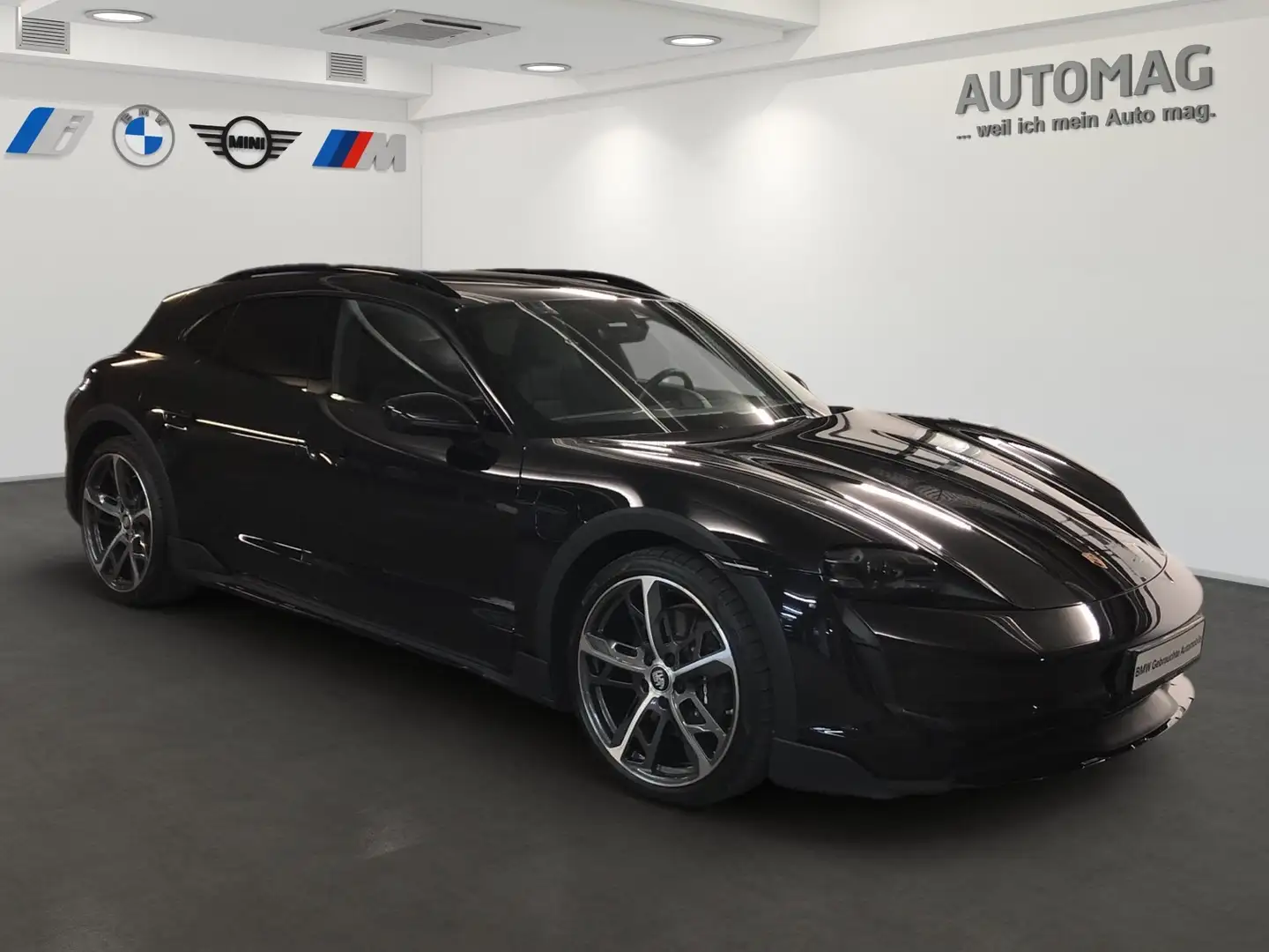 Porsche Taycan 4Cross Turismo*Offroad Design Paket*Sport Chrono P Schwarz - 2
