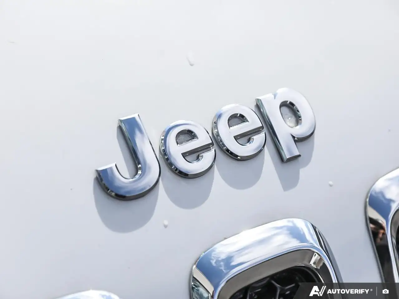 Jeep Cherokee снимка Jeep Cherokee