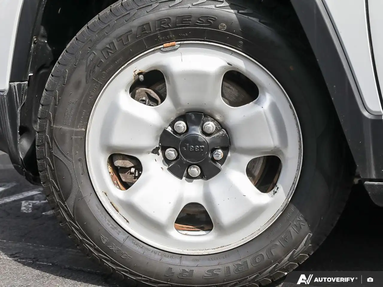 Jeep Cherokee снимка Jeep Cherokee