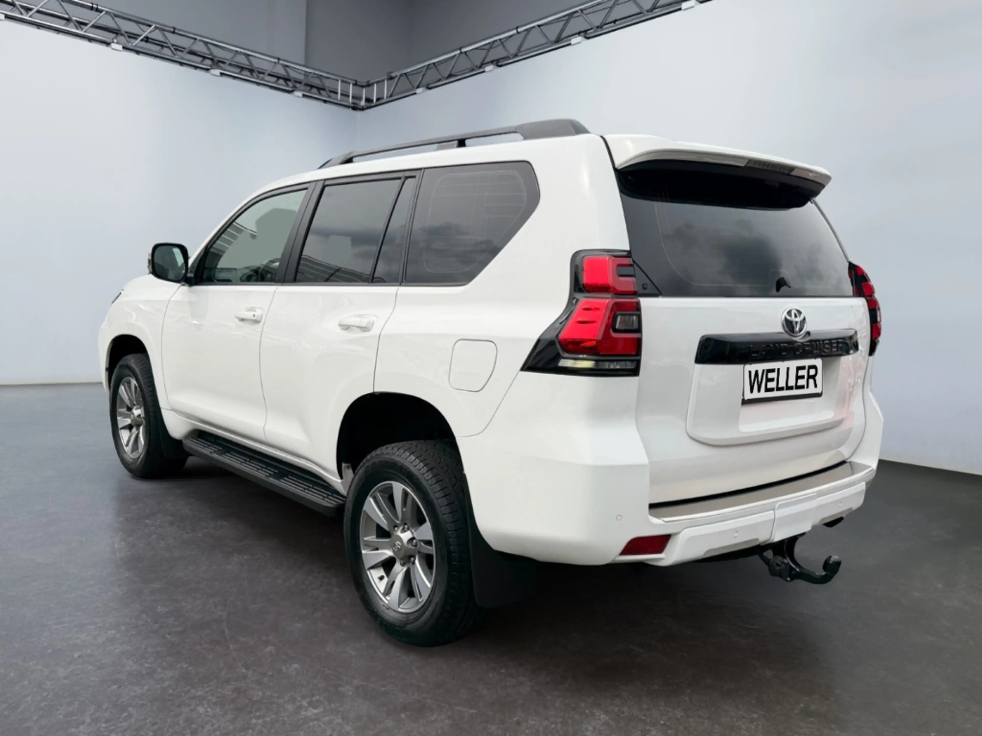 Toyota Land Cruiser 2.8 D-4D Comfort *Leder*Klimasitze* — photo 7