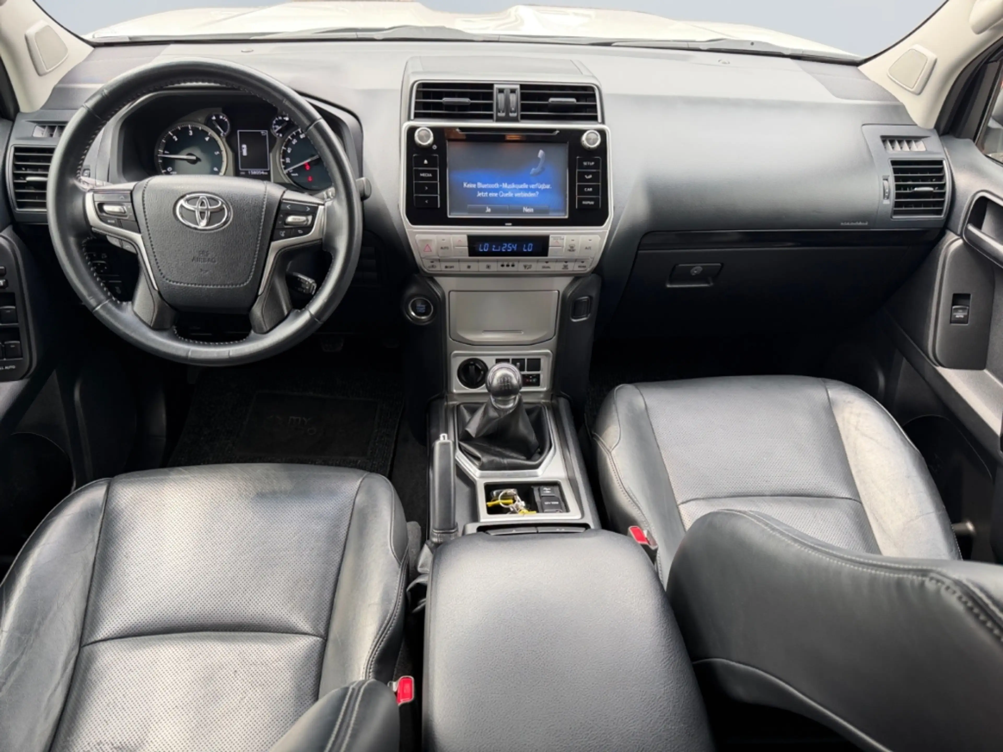 Toyota Land Cruiser 2.8 D-4D Comfort *Leder*Klimasitze* — photo 11