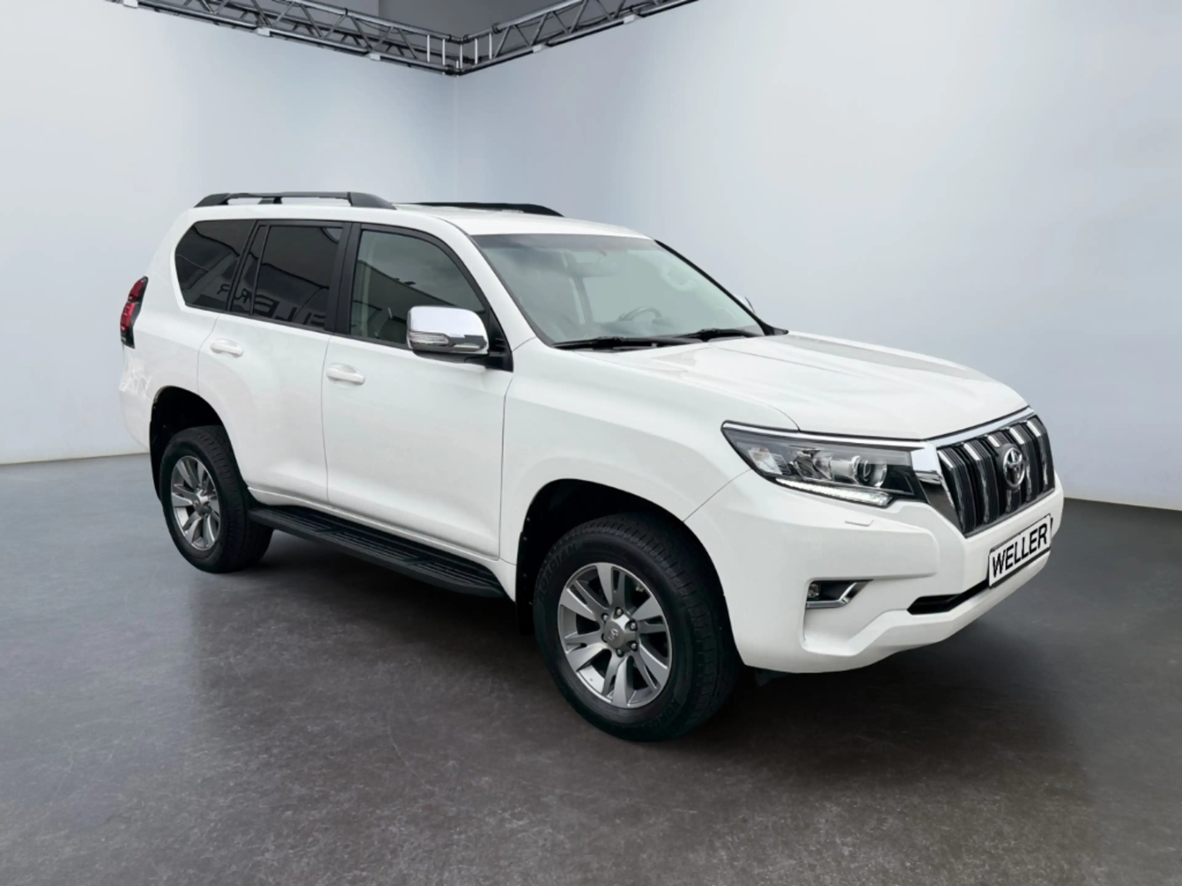Toyota Land Cruiser 2.8 D-4D Comfort *Leder*Klimasitze* — photo 3