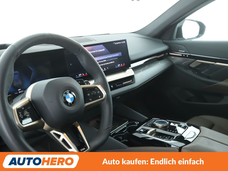 BMW 520 520d xDrive M Sport Aut.*NAVI*LED*HUD*PANO*H&K* — photo 11
