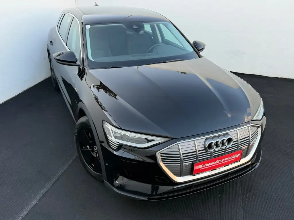 Audi e-tron 2022 из Европы — купить под ключ