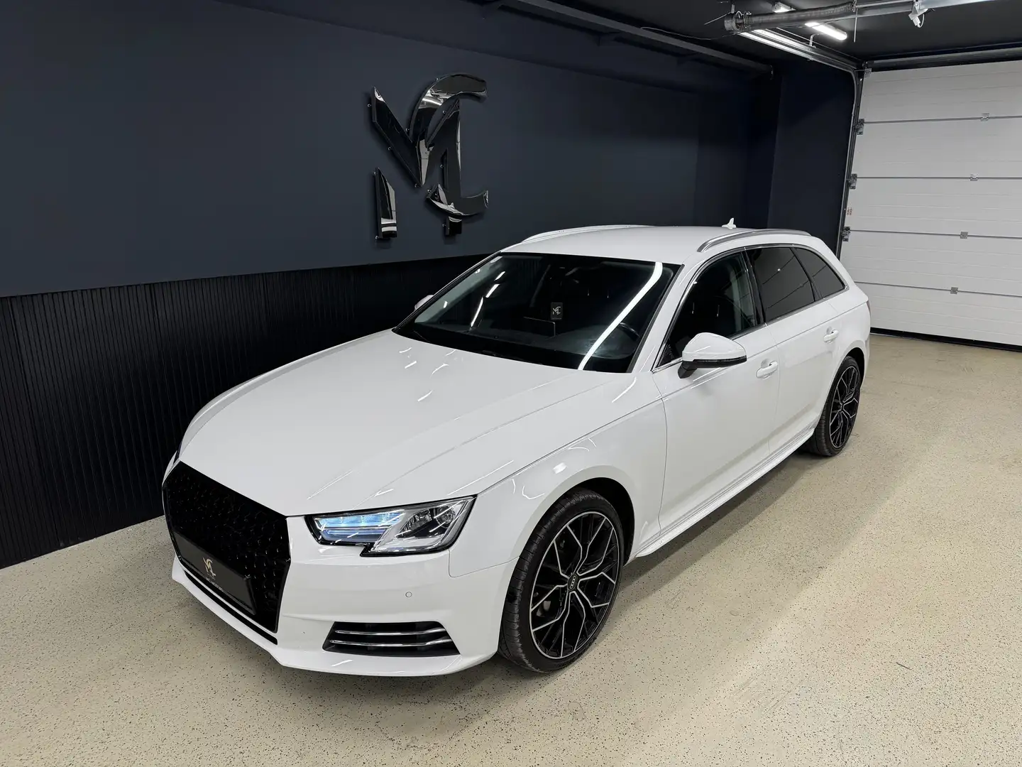 Audi A4 AVANT`LED`DIGI-TACHO`SITZHEIZUNG`NAVI`19-ZOLL` Blanc - 1