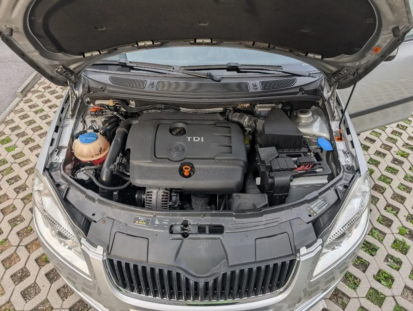 Skoda Fabia Fabia Combi GreenLine 1,4 TDI PD DPF GreenLine Silber - 2