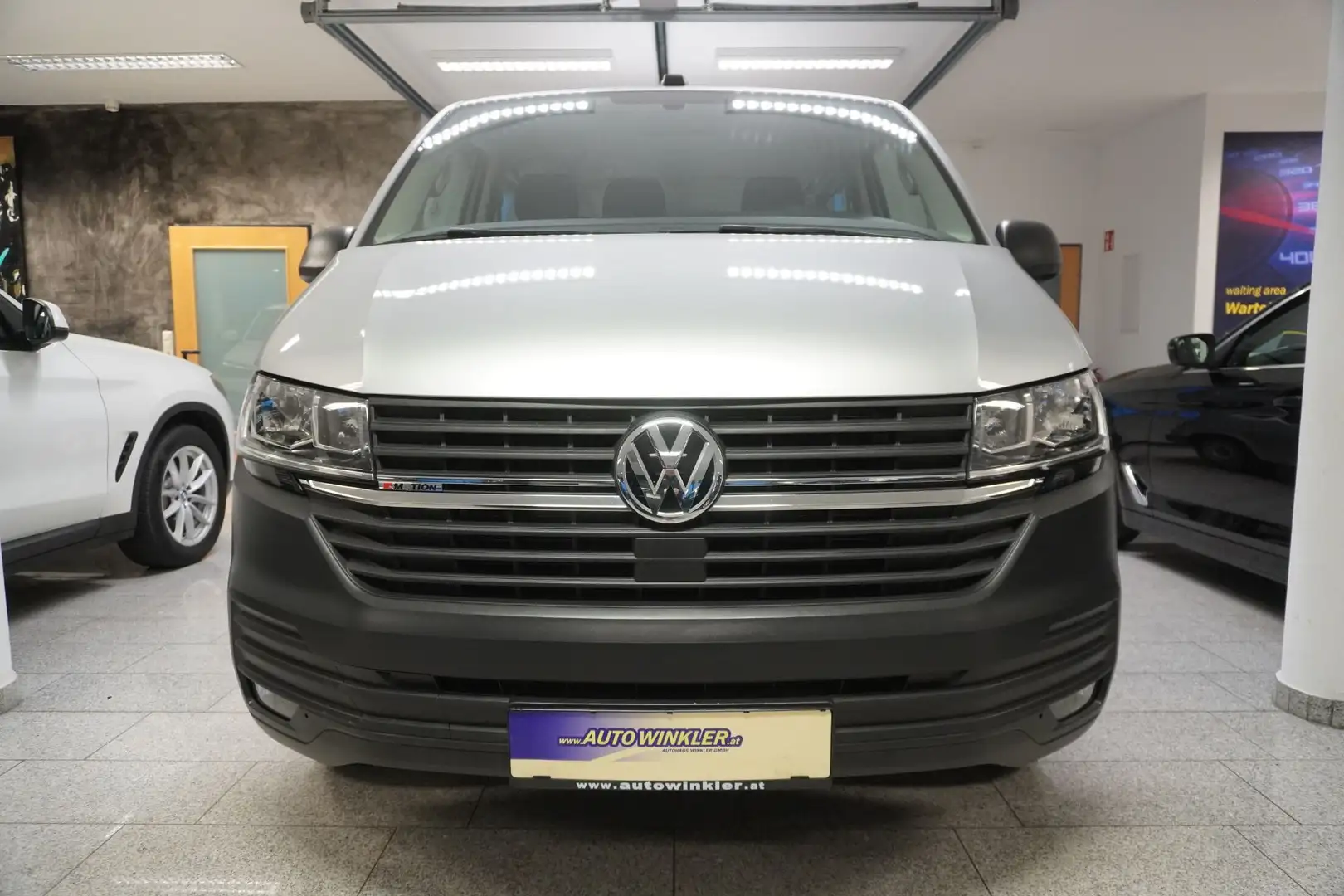 Volkswagen T6.1 Kombi 2.0 TDI 4Motion LR 9Sitze/AHK/Klima/4x4 Silber - 2