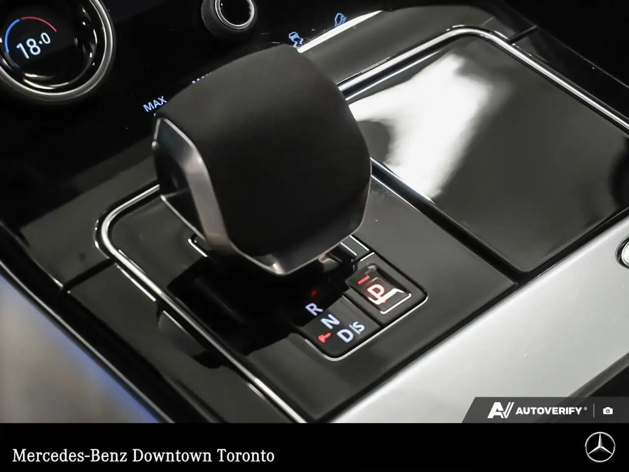 Land Rover Range Rover Velar снимка Land Rover Range Rover Velar