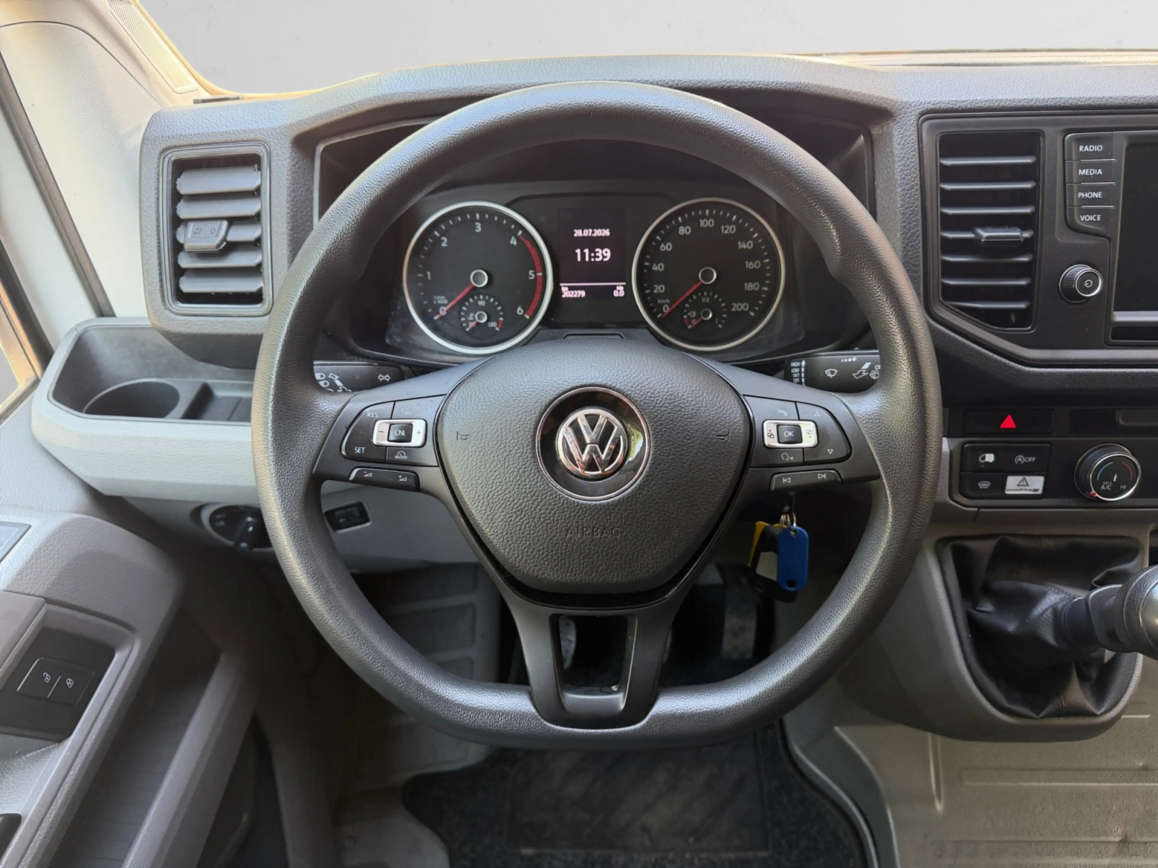 Volkswagen Crafter 35 2.0 TDI Euro 6 L2H2 Highline 2x Schuifdeur, Nav — photo 13