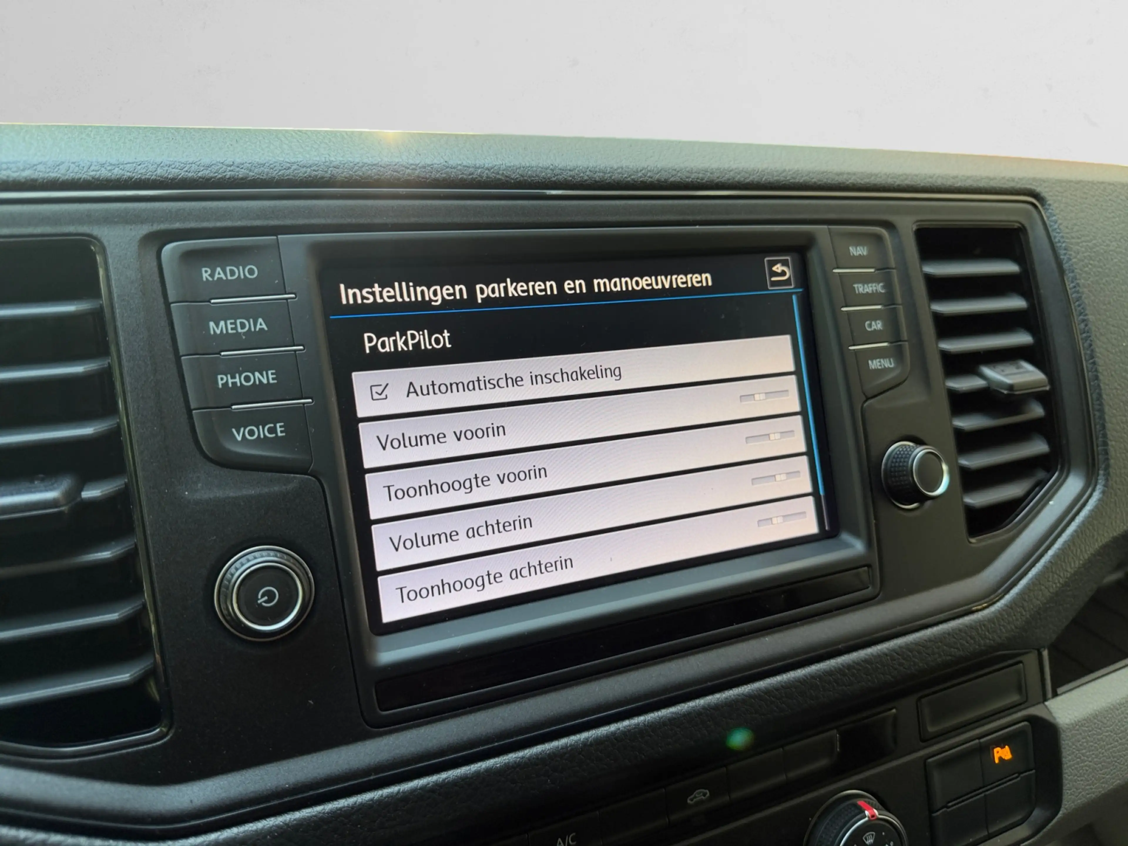 Volkswagen Crafter 35 2.0 TDI Euro 6 L2H2 Highline 2x Schuifdeur, Nav — photo 10